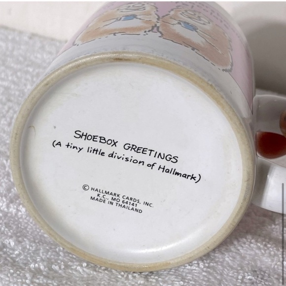 Vintage Hallmark Shoebox Greetings Friends Are Marshmallows Mug - Picture 7 of 11